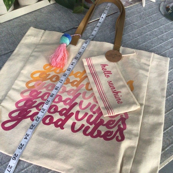 Canvas Tote Bag NWT - Picture 2 of 4